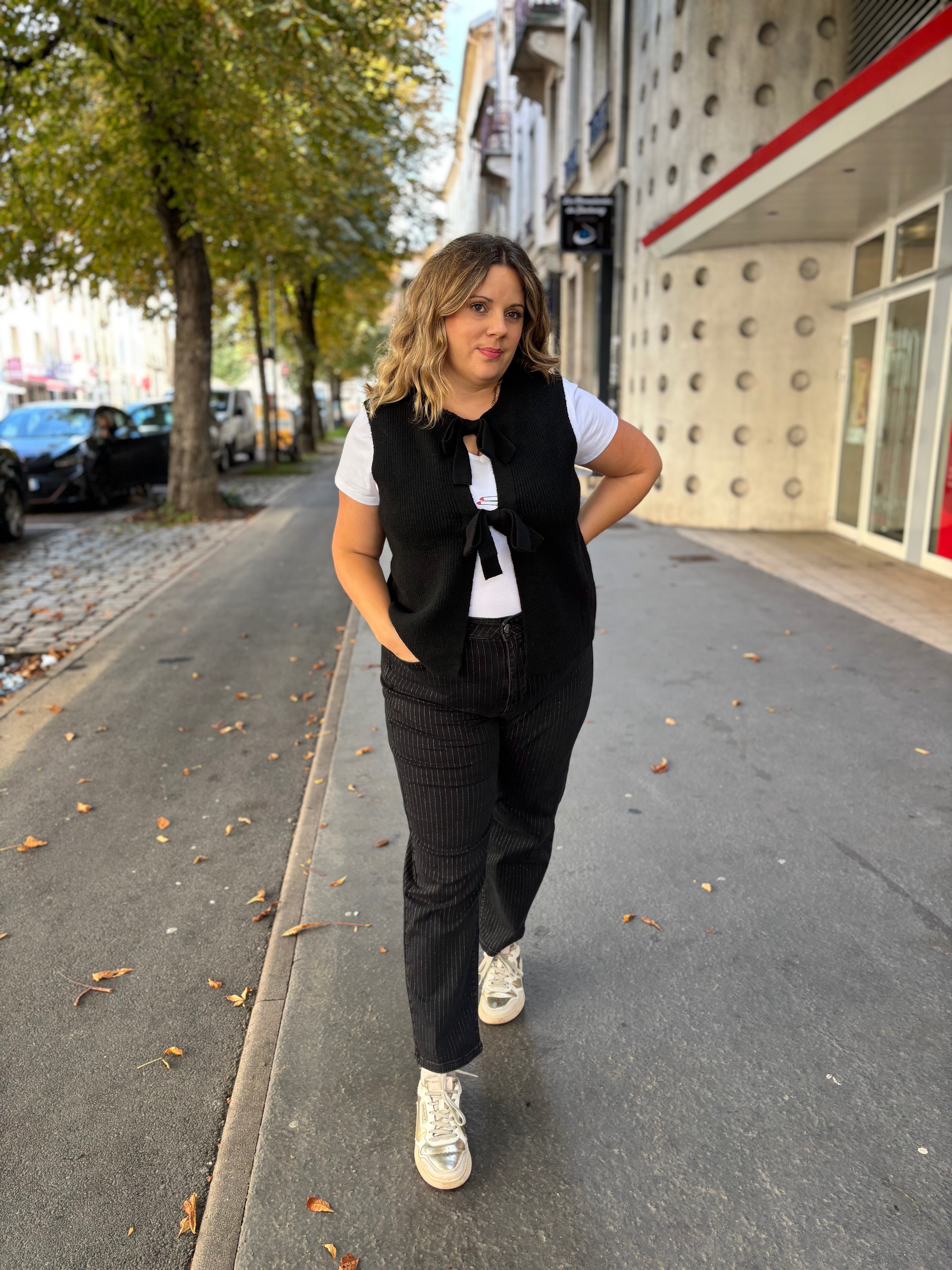 JEAN SCARLETT PAILLETTE
