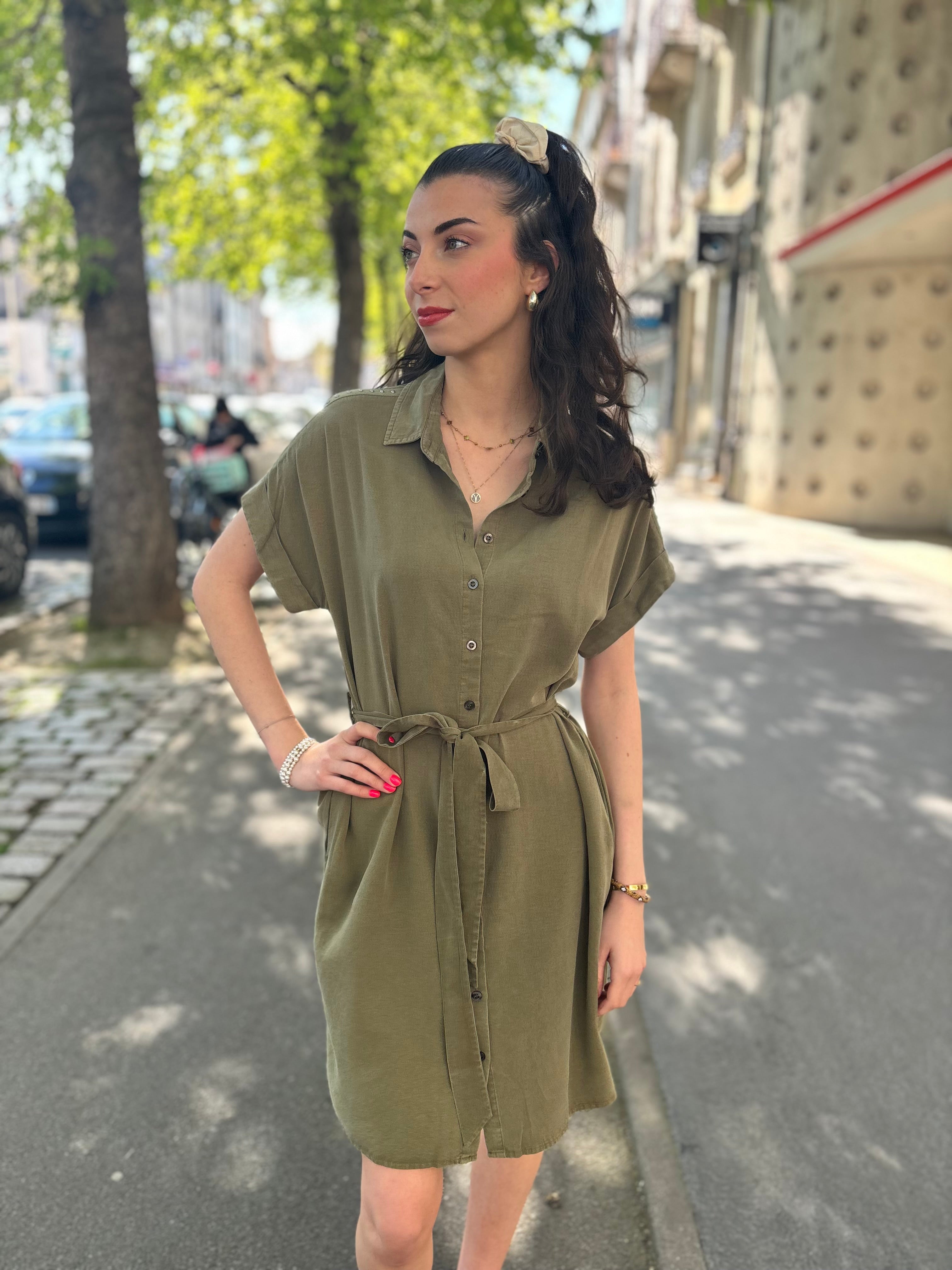 ROBE RAFFIA