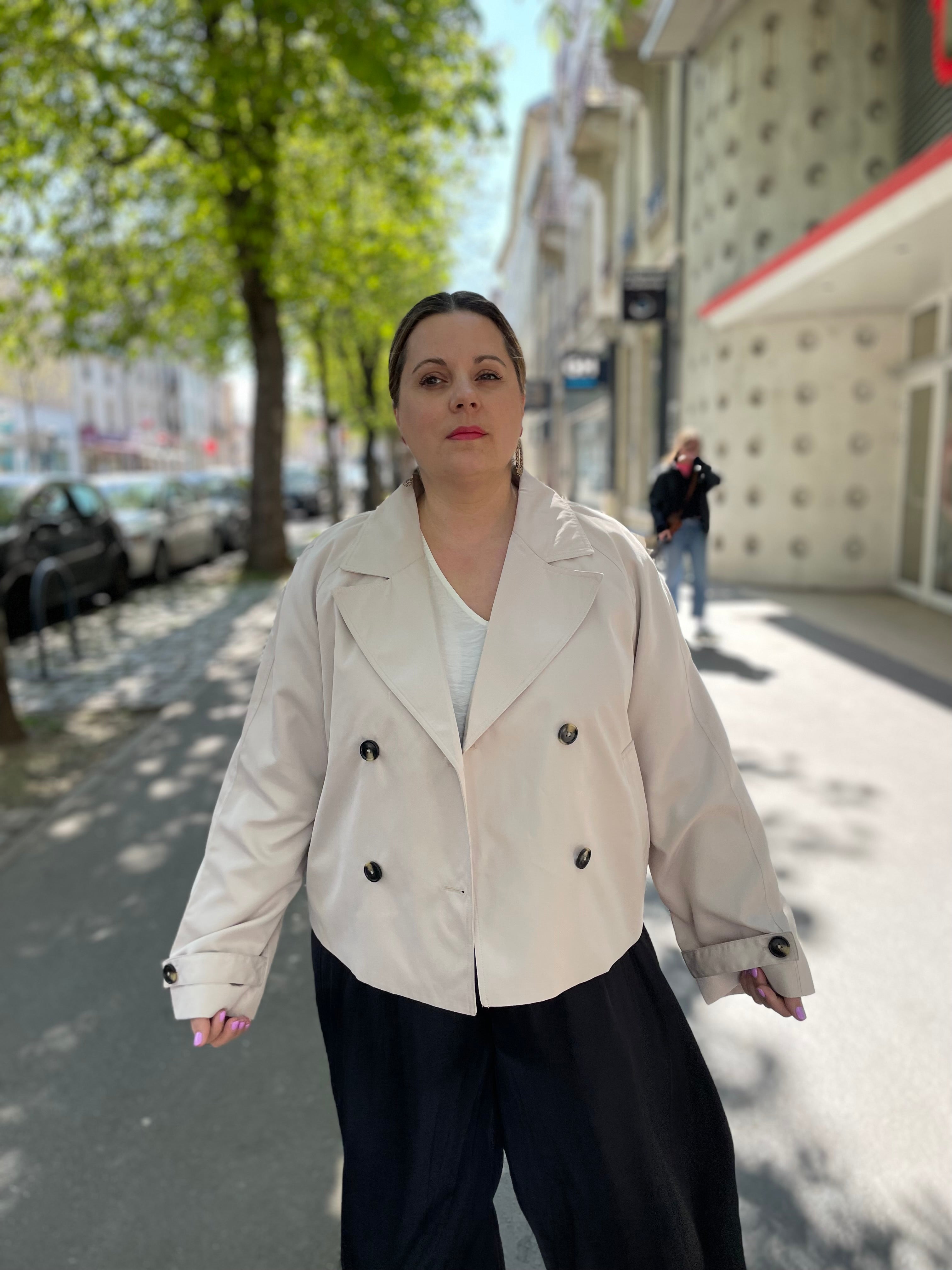 TRENCH COURT SCARLETT