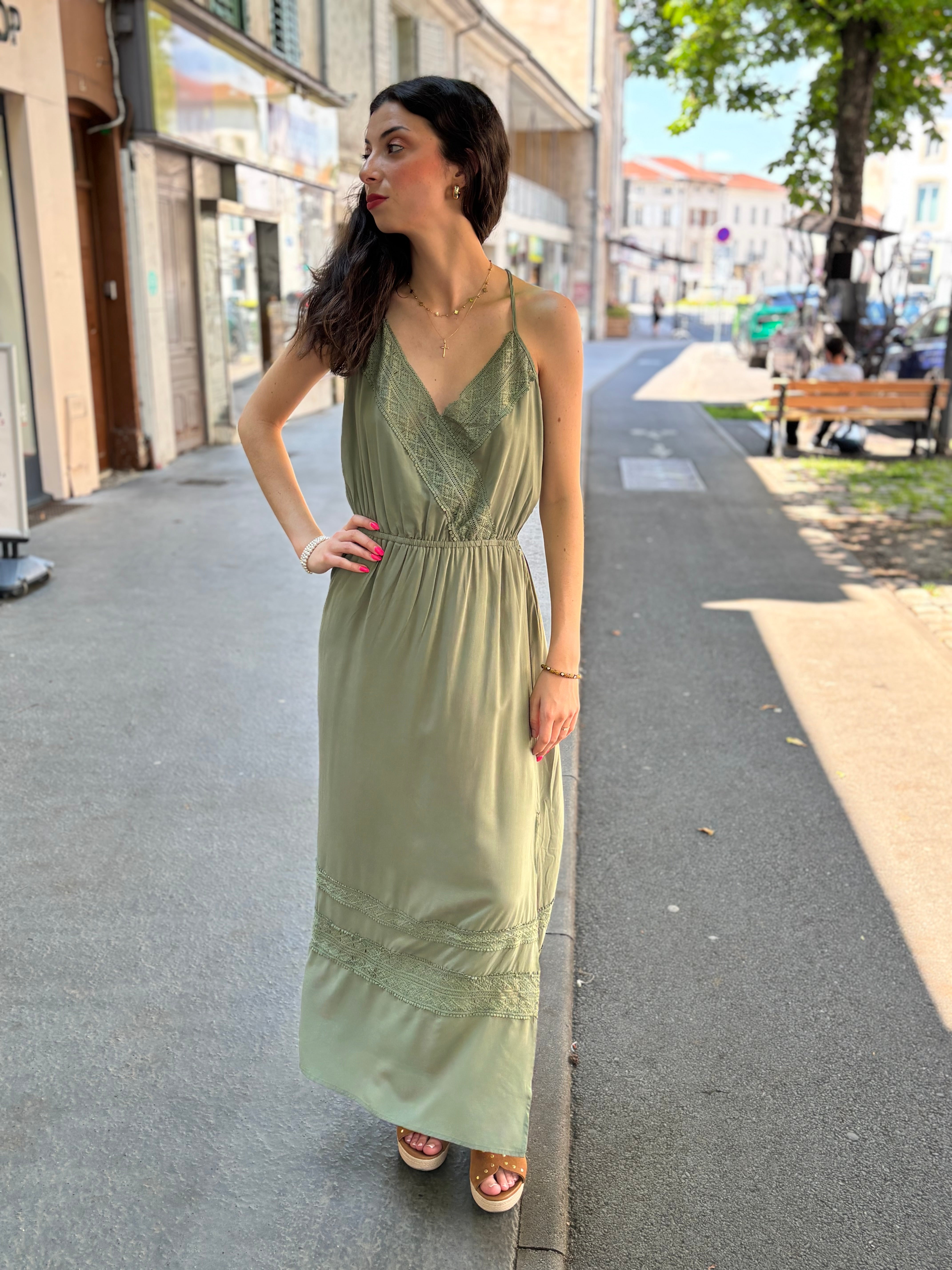 ROBE RUVEDA