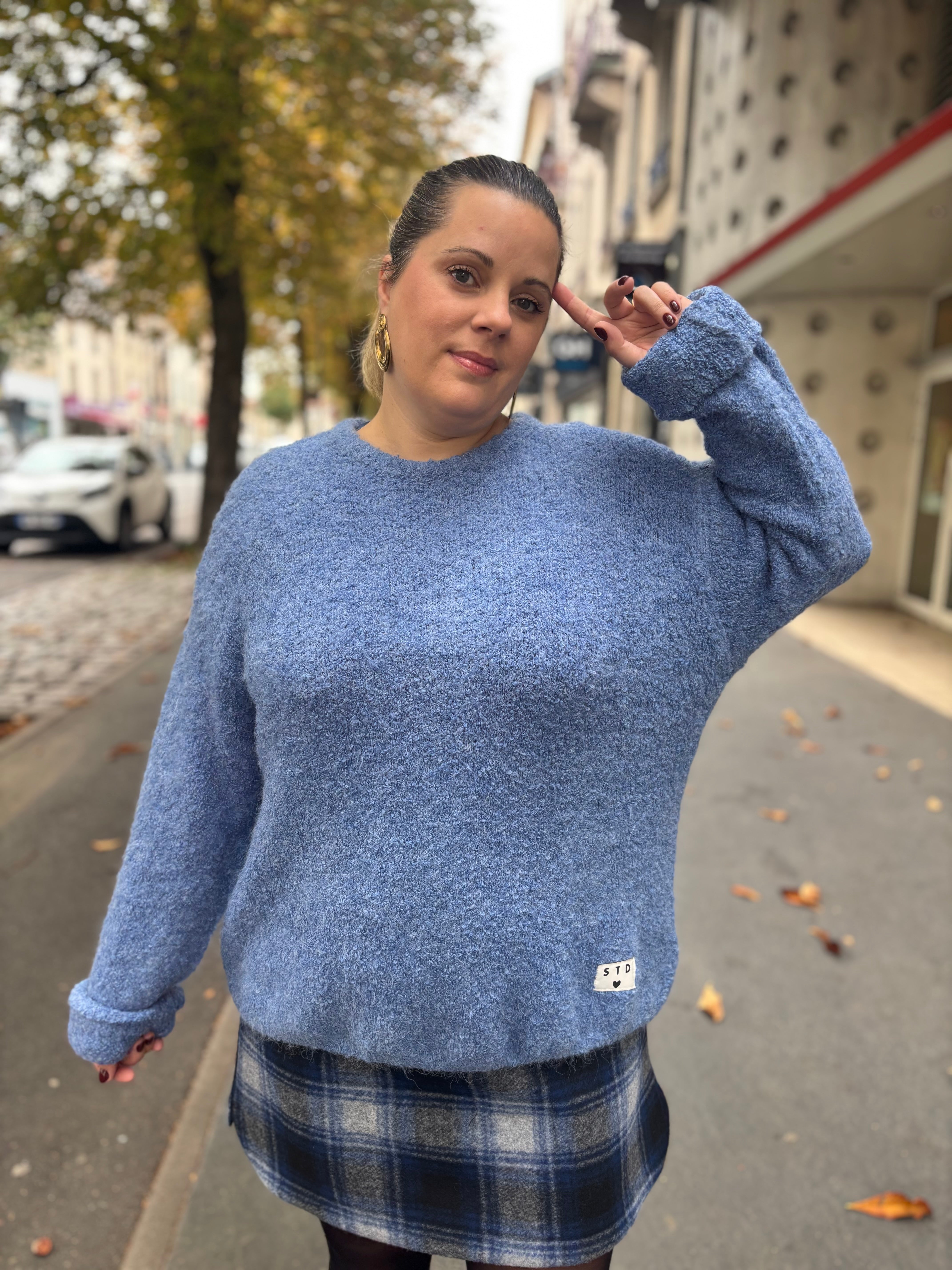 PULL BLARISA