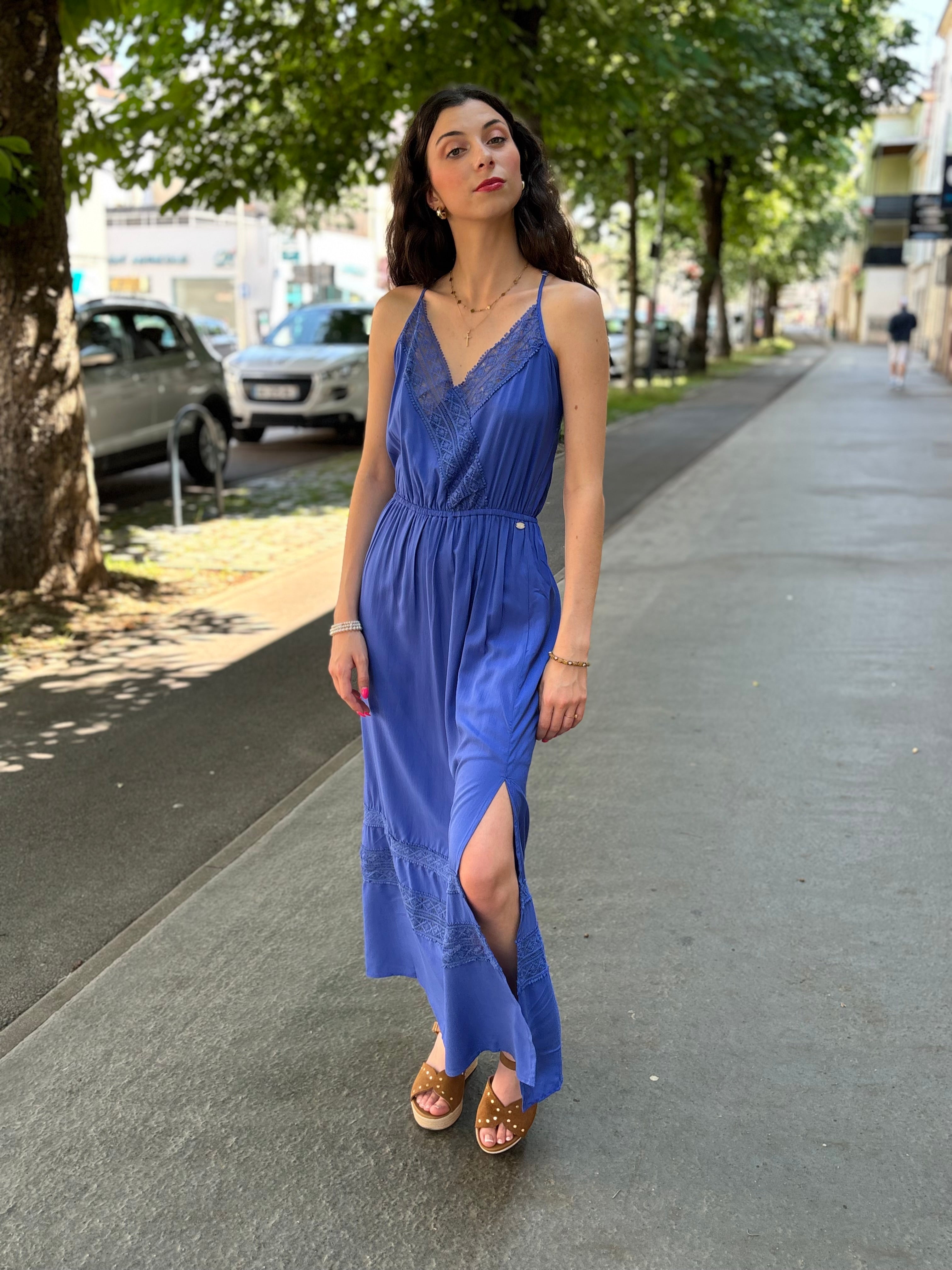 ROBE RUVEDA