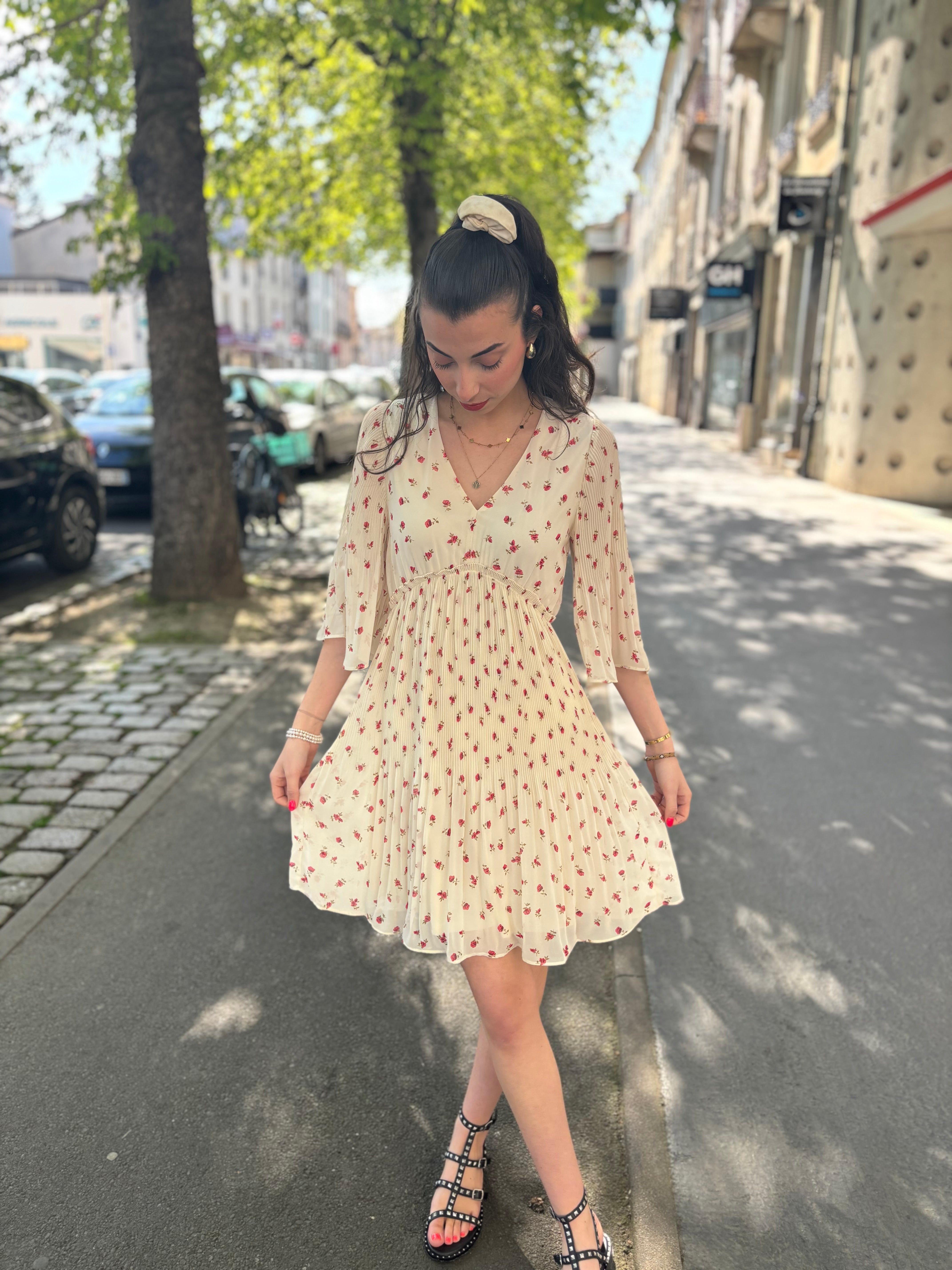 ROBE NEALLY FLOWERS