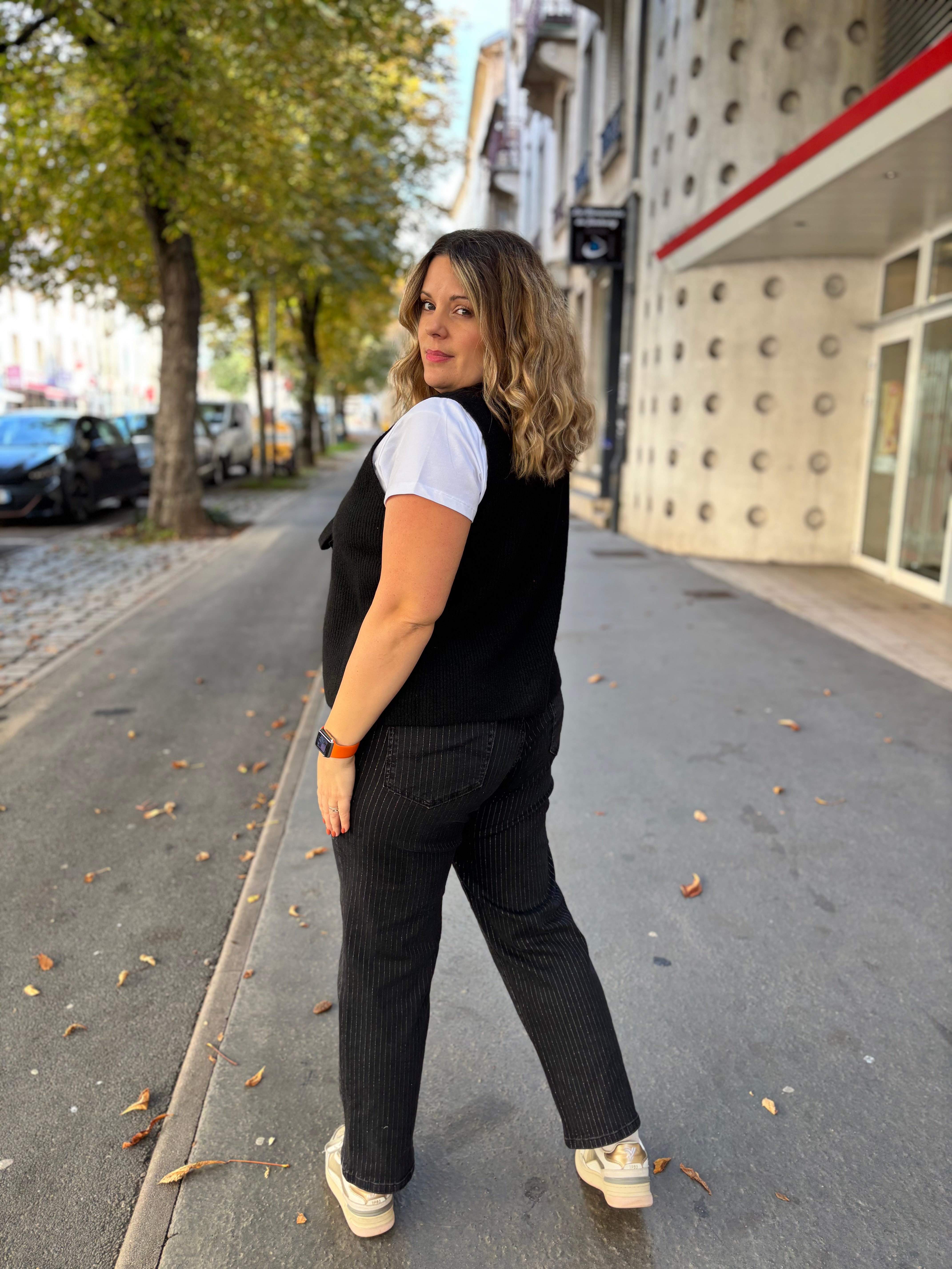 JEAN SCARLETT PAILLETTE