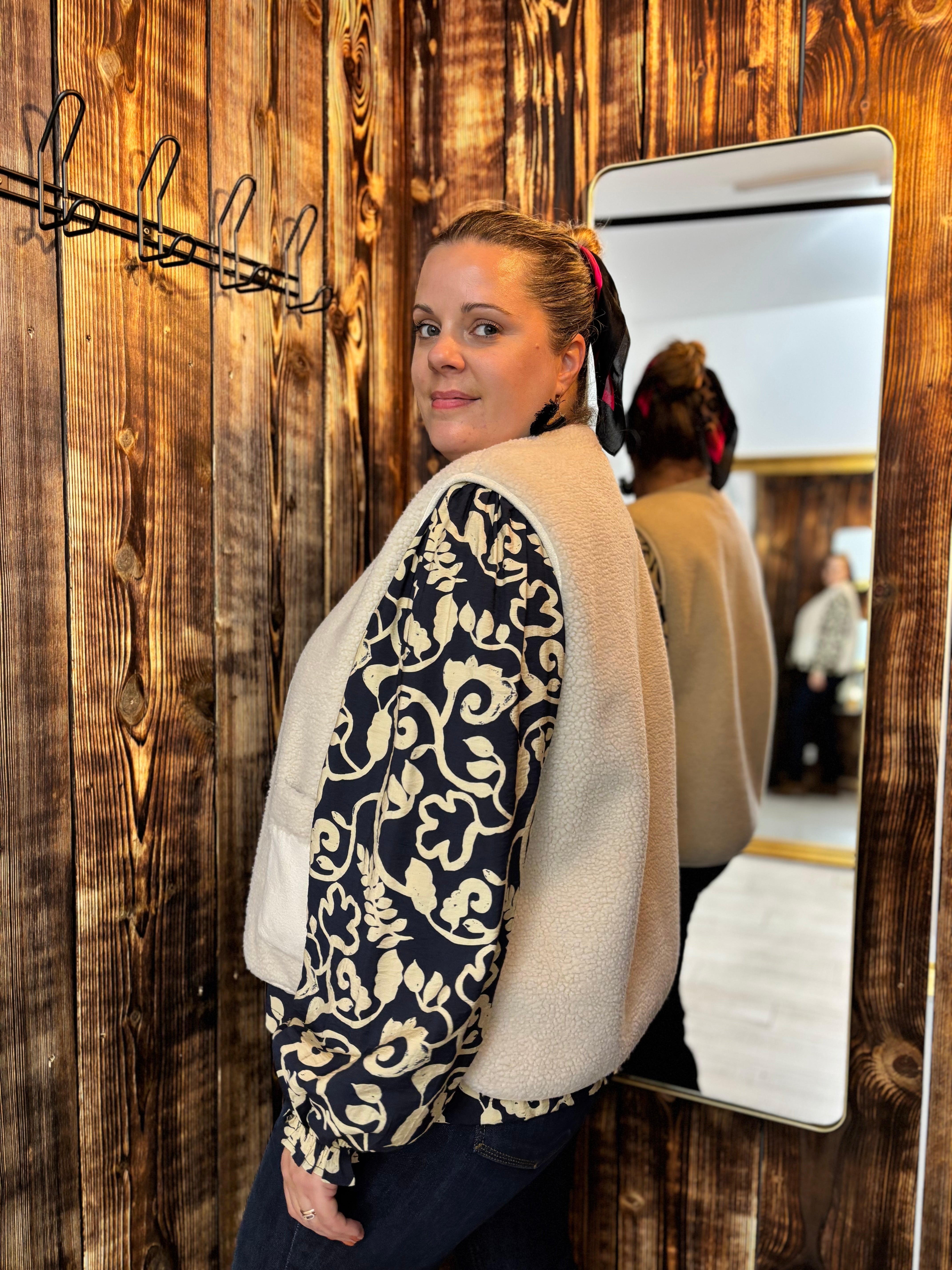GILET JUNE