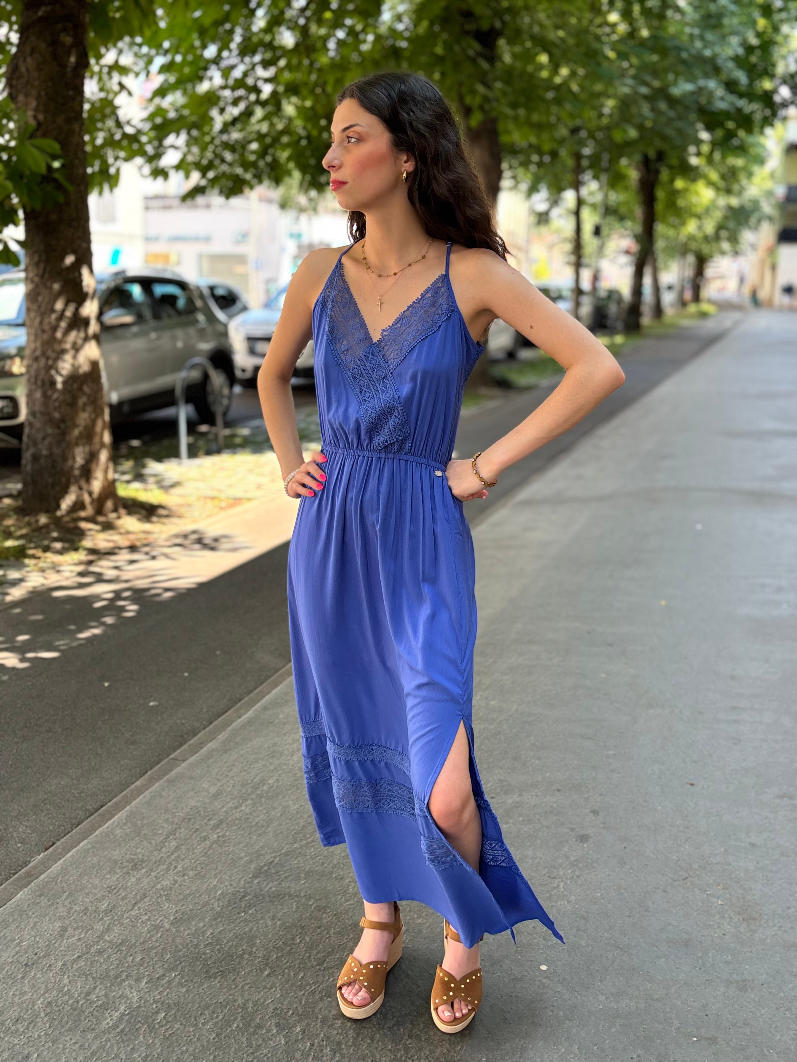 ROBE RUVEDA