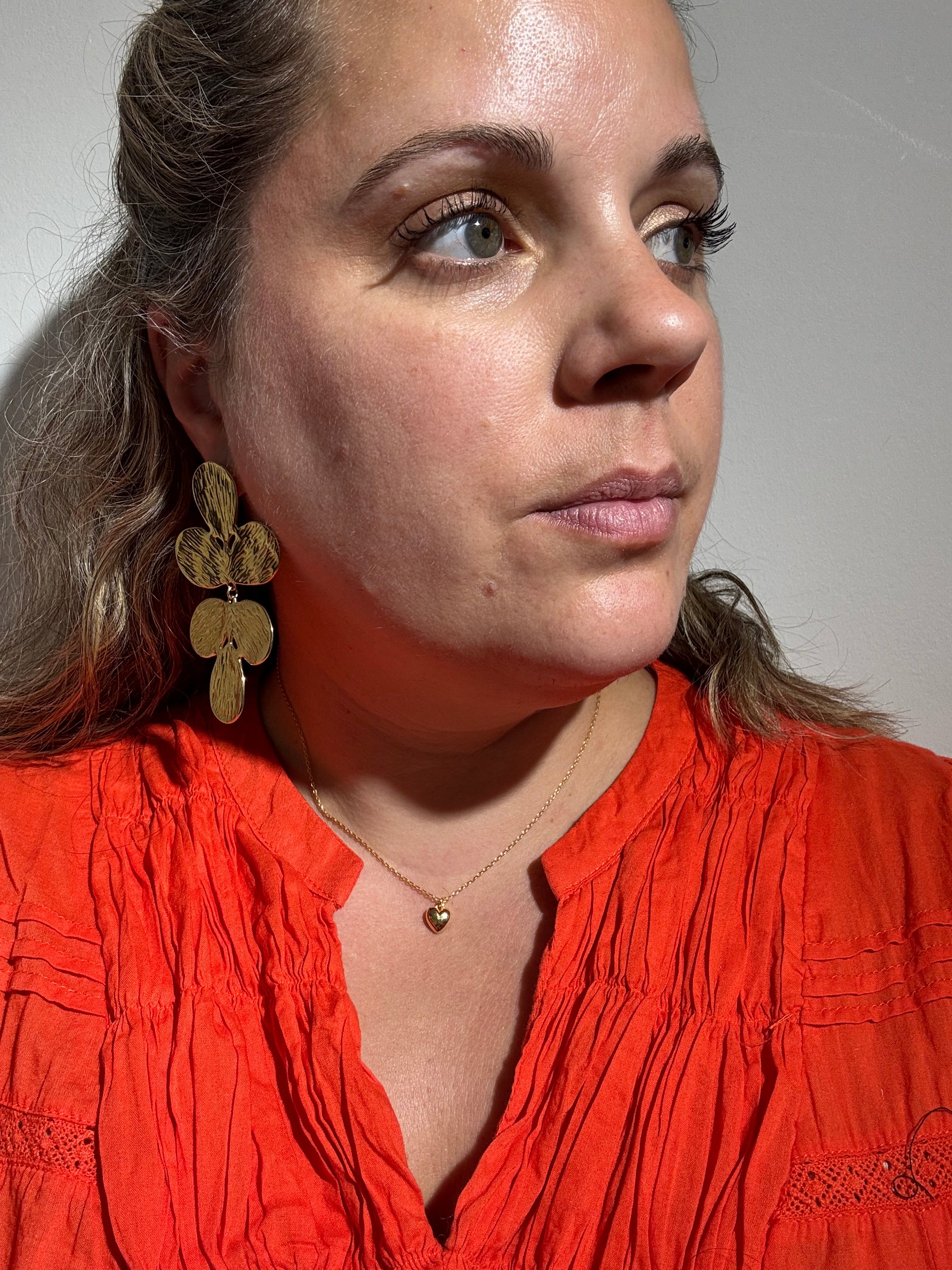 COLLIER NAEL