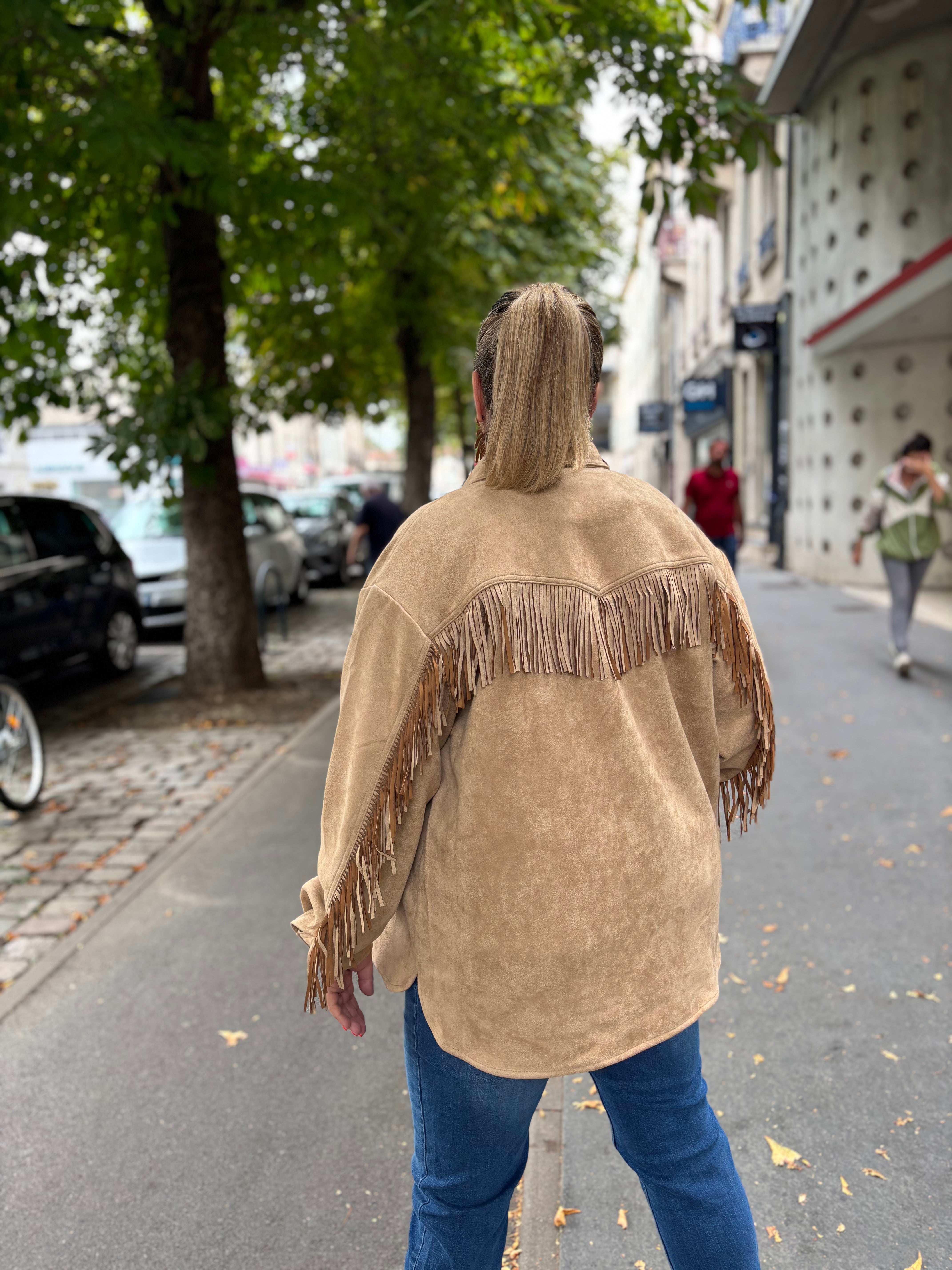 VESTE EFFANO