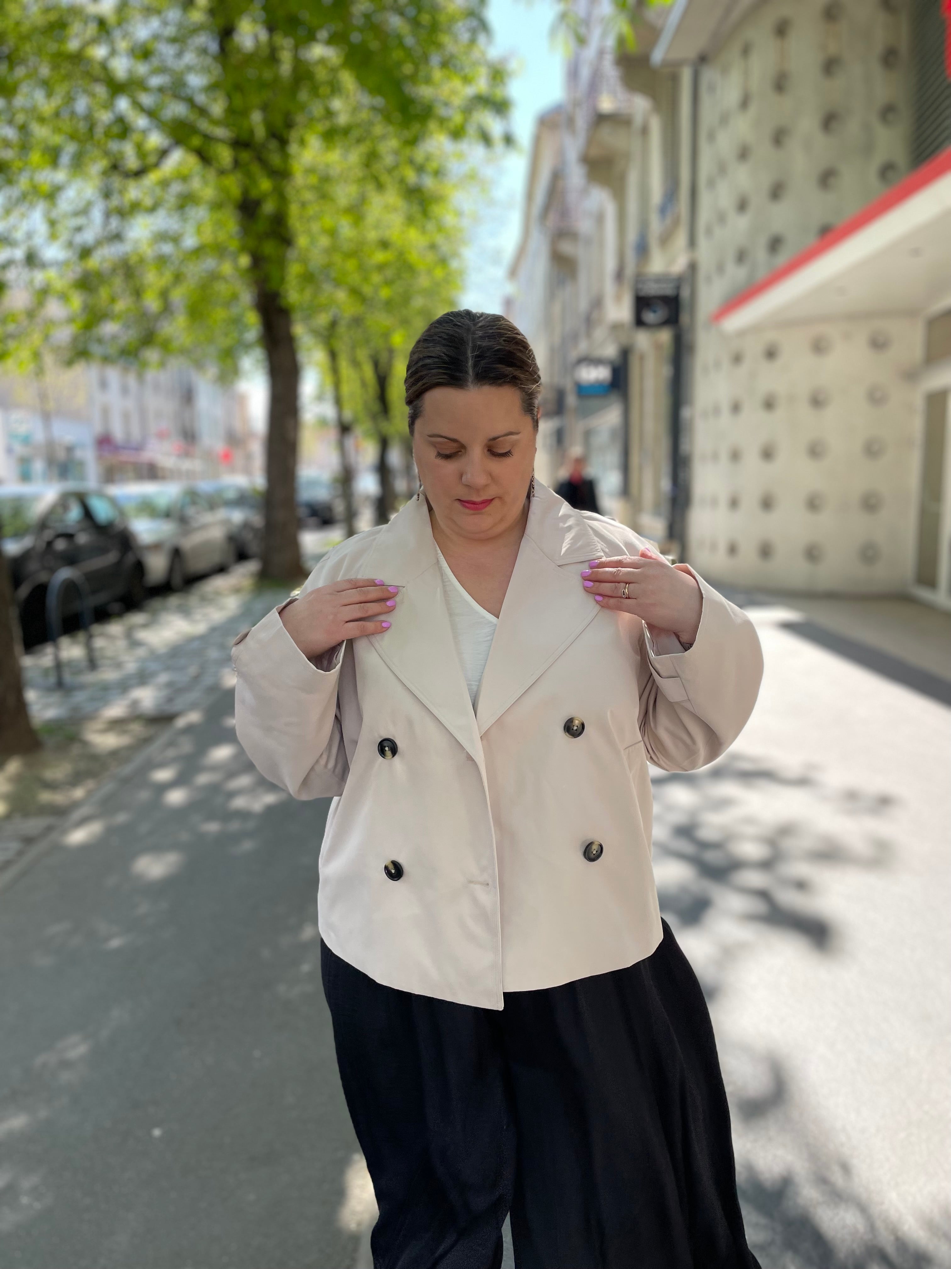 TRENCH COURT SCARLETT