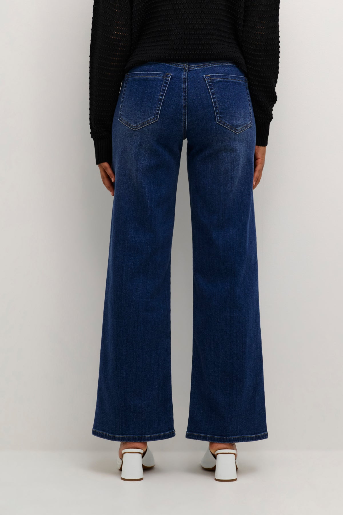 JEAN KARLA FLARE