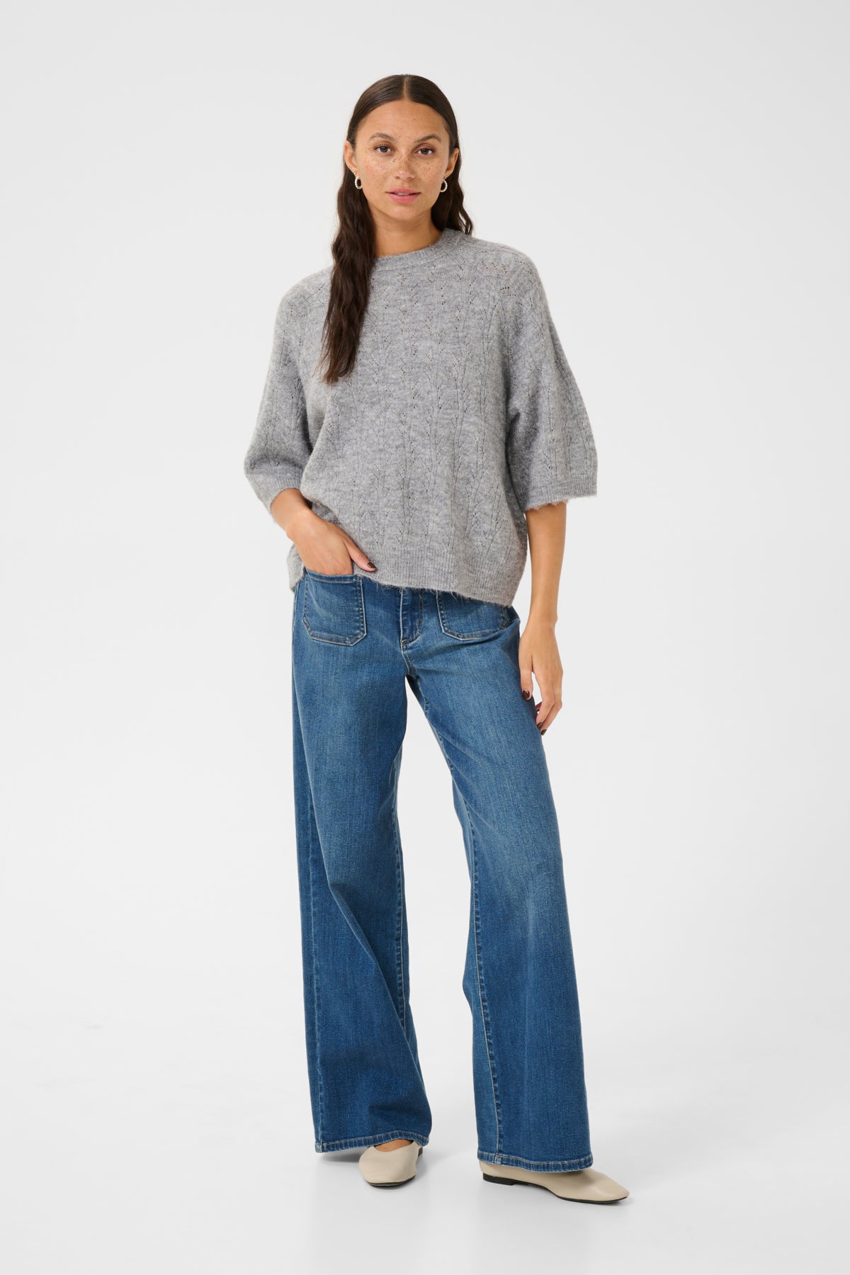 PULL TELLA