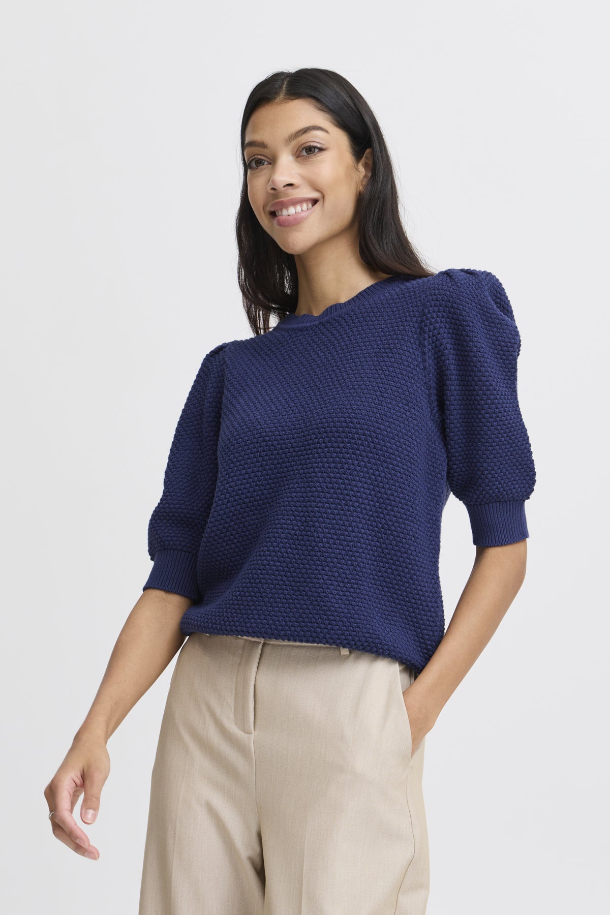 PULL MIKALA