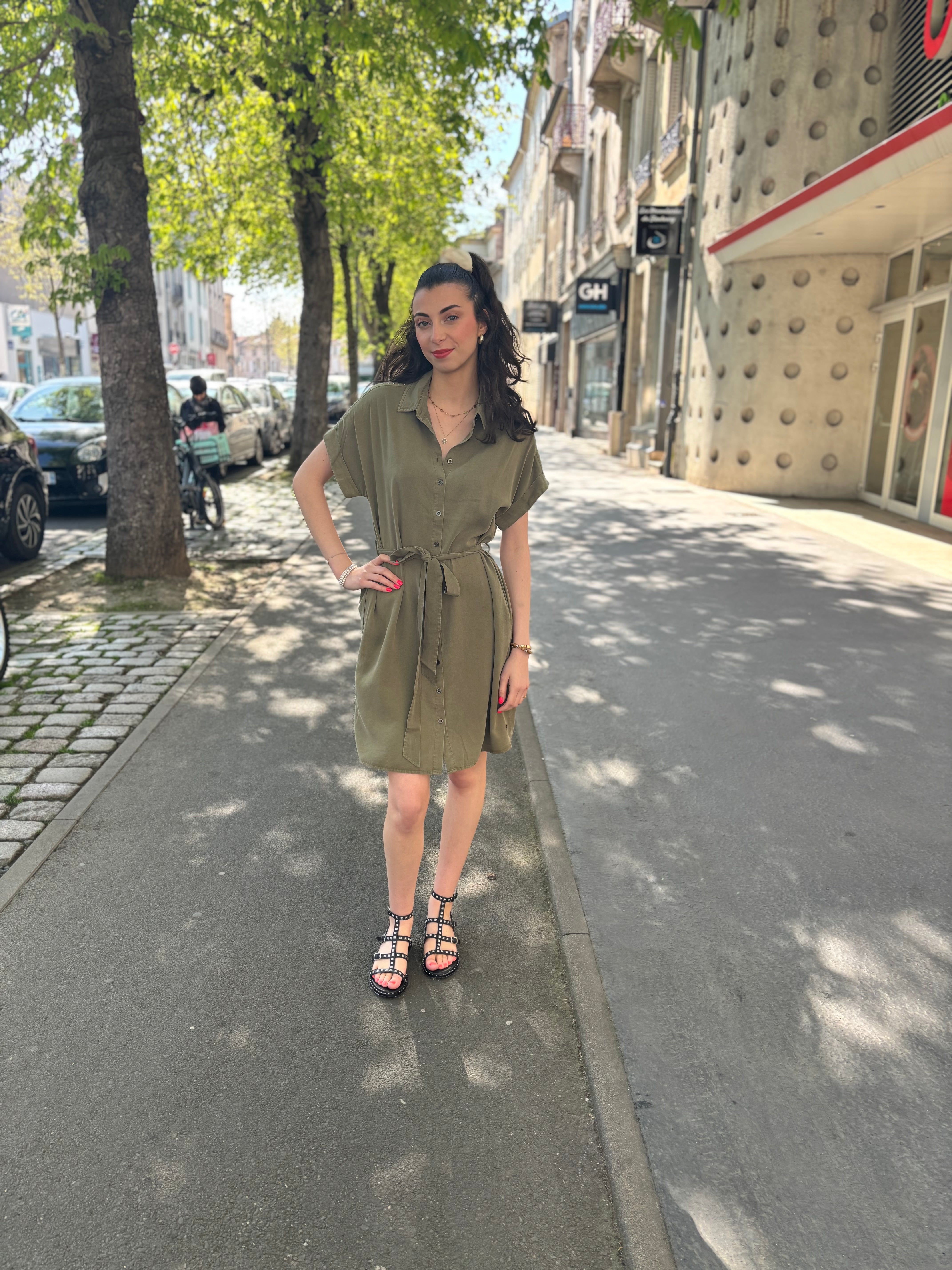 ROBE RAFFIA
