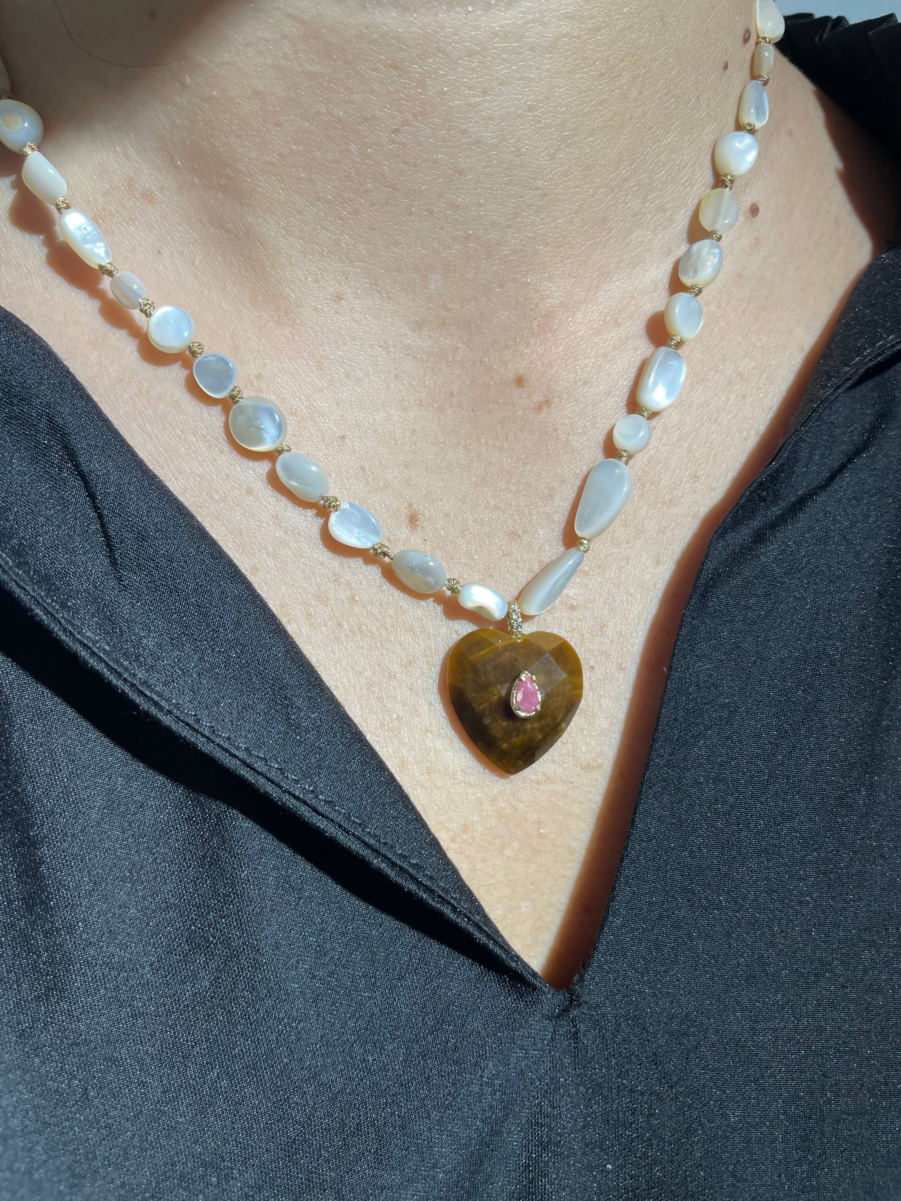 COLLIER LOUMIA