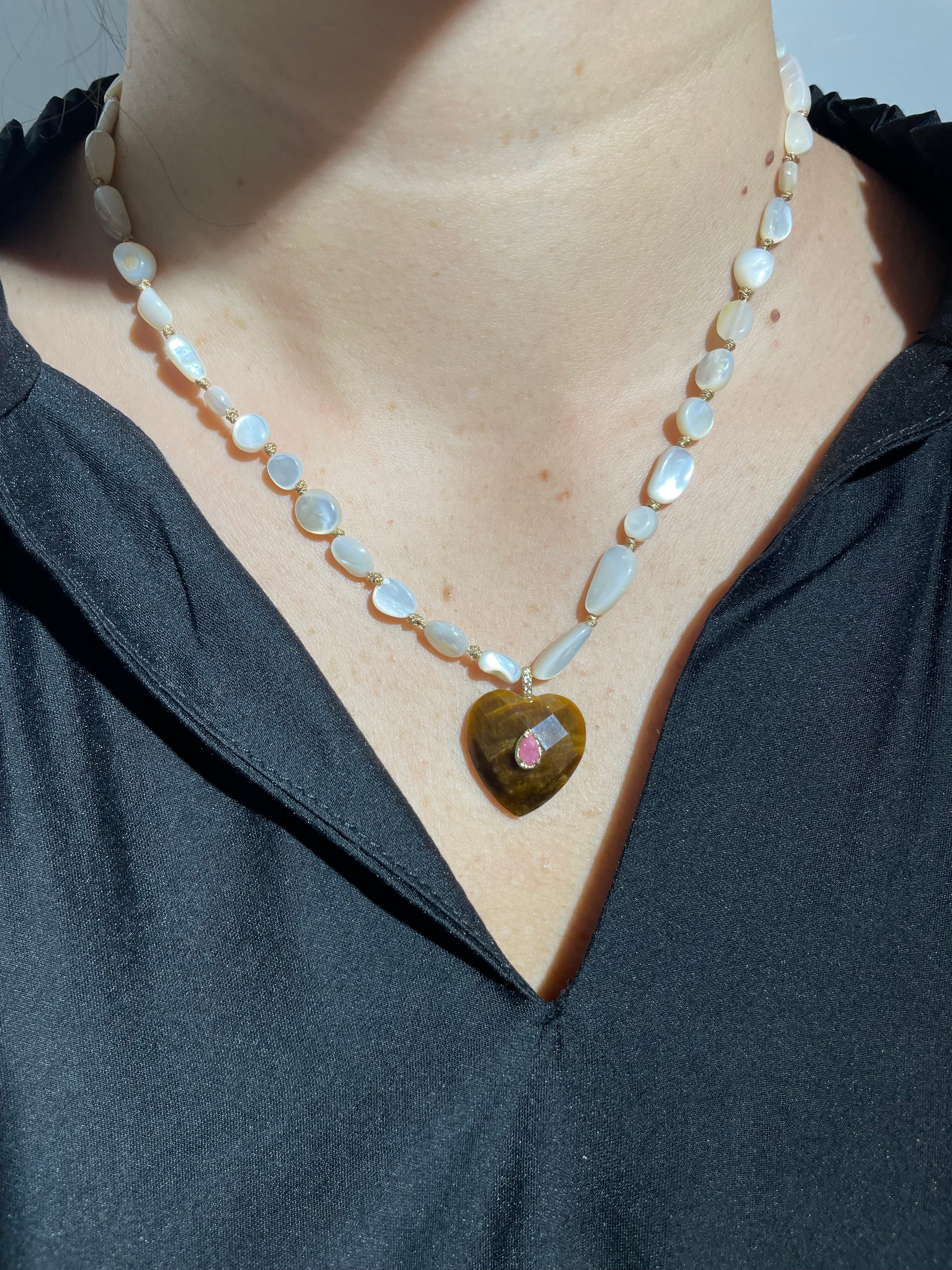 COLLIER LOUMIA