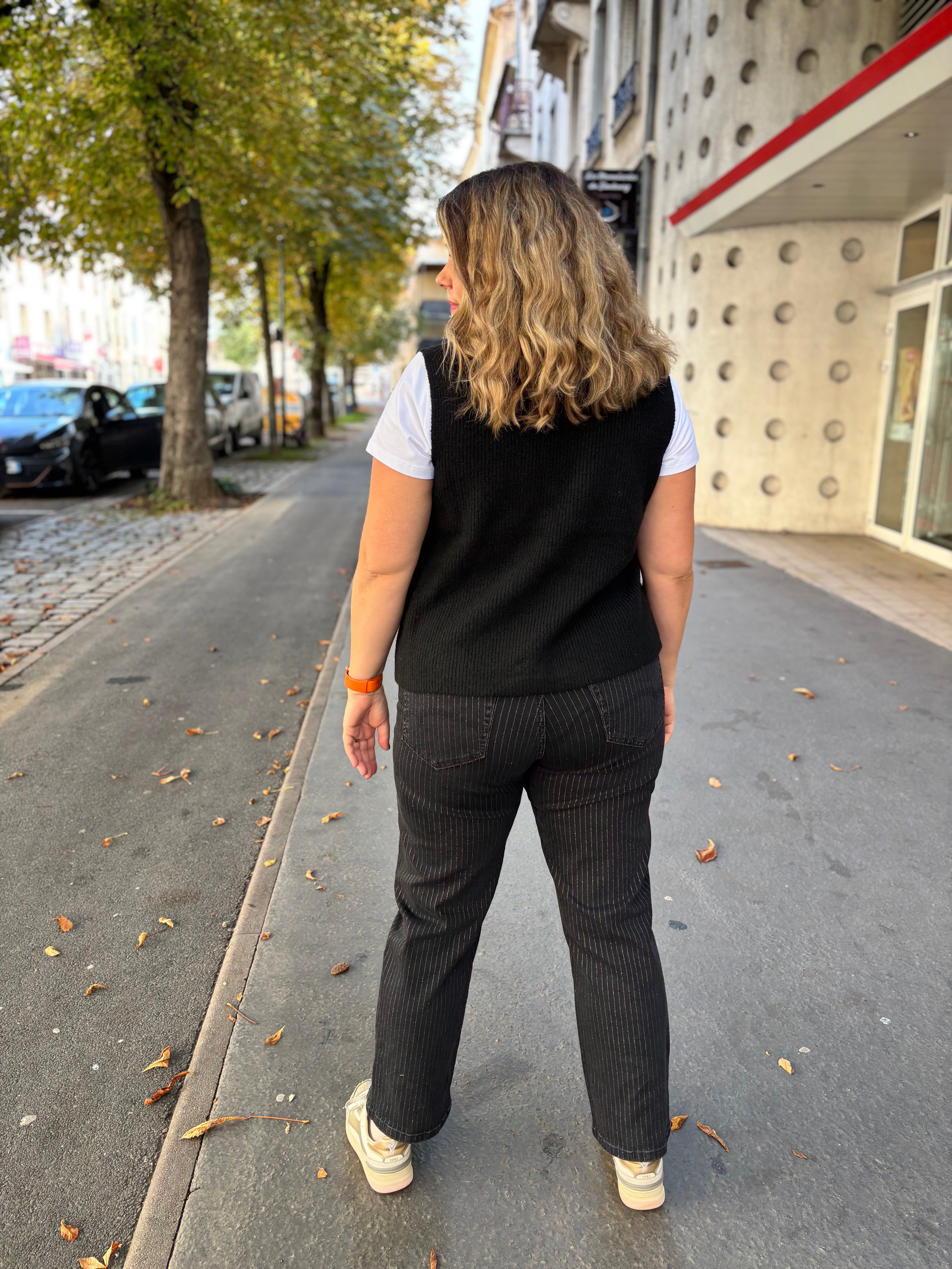 JEAN SCARLETT PAILLETTE
