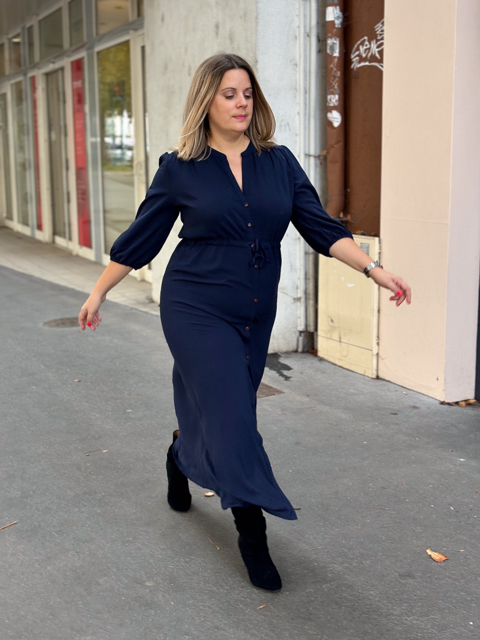 ROBE LAURENCE