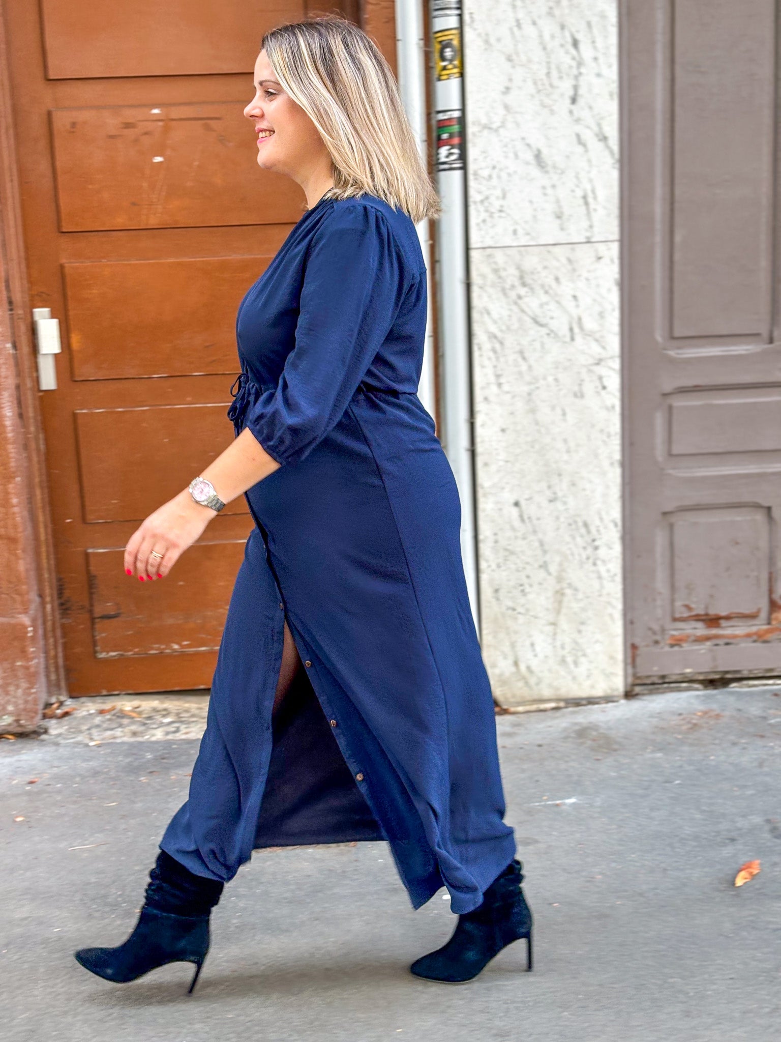 ROBE LAURENCE