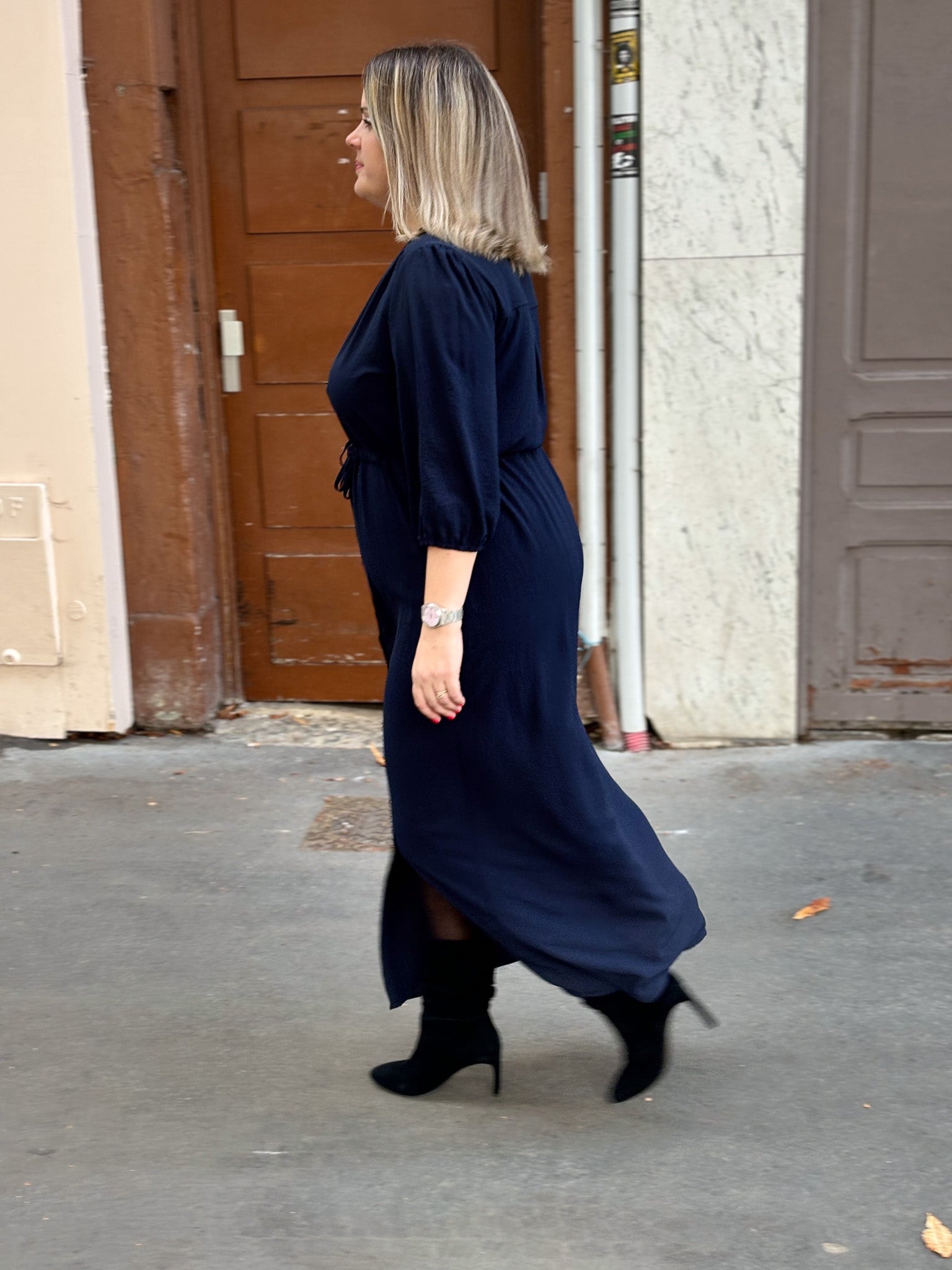 ROBE LAURENCE