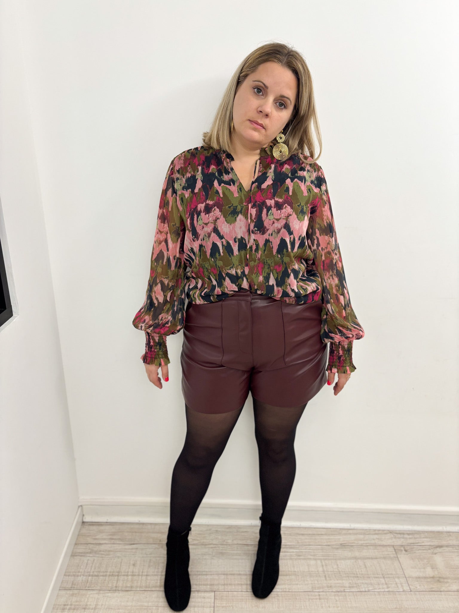 SHORT ALIZA