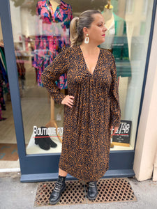 ROBE MAGRITE