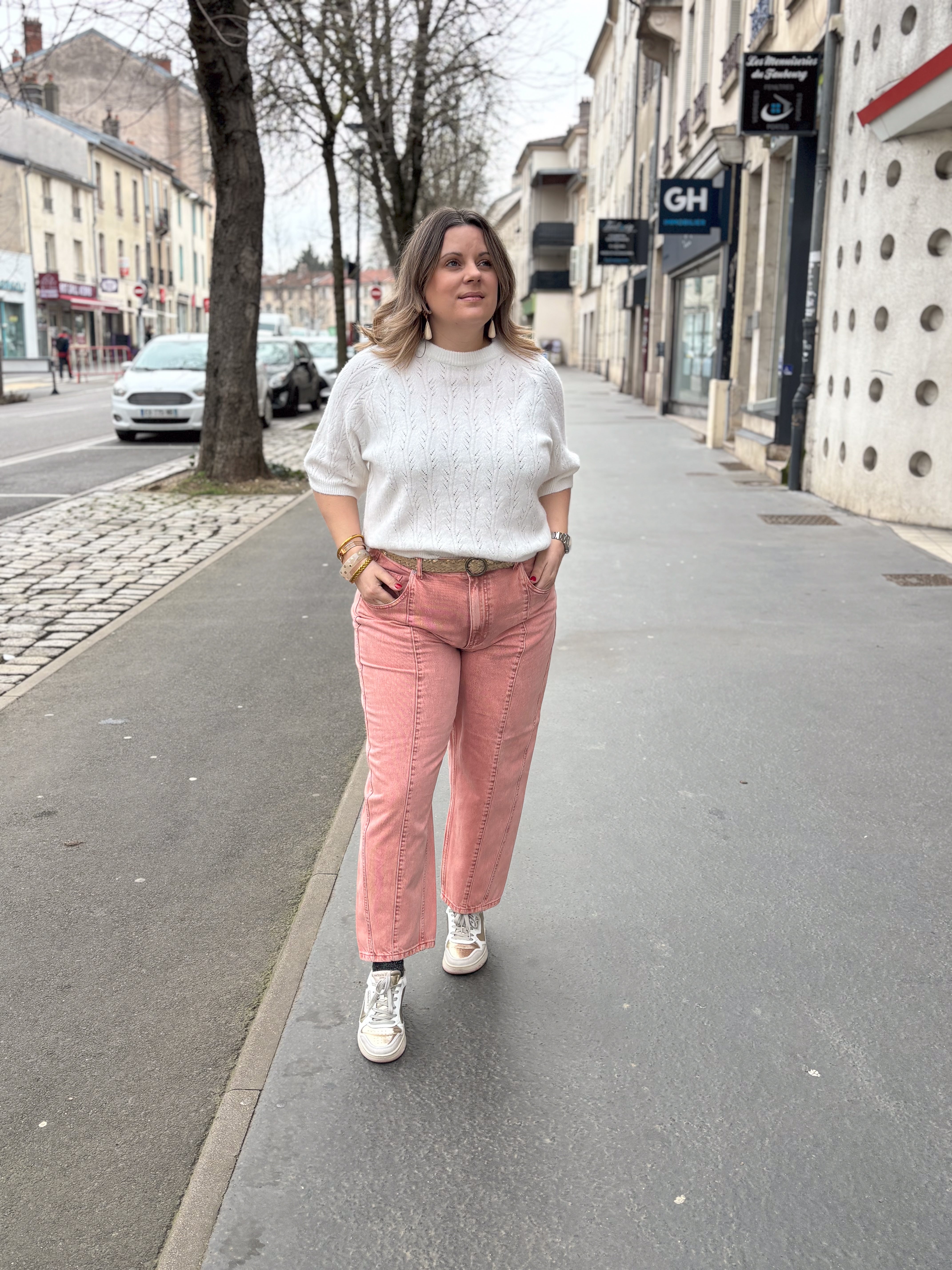 PULL TELLA
