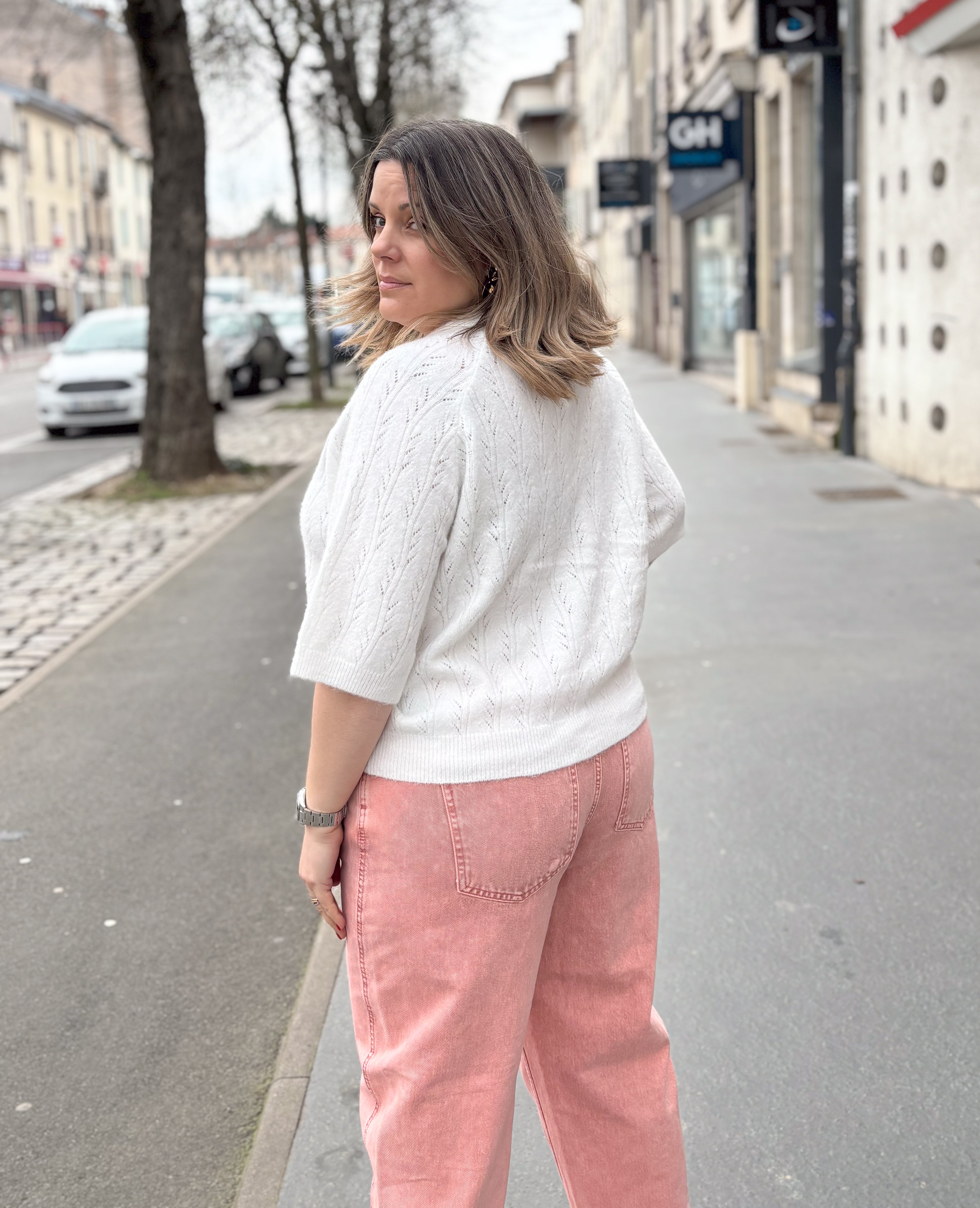 PULL TELLA