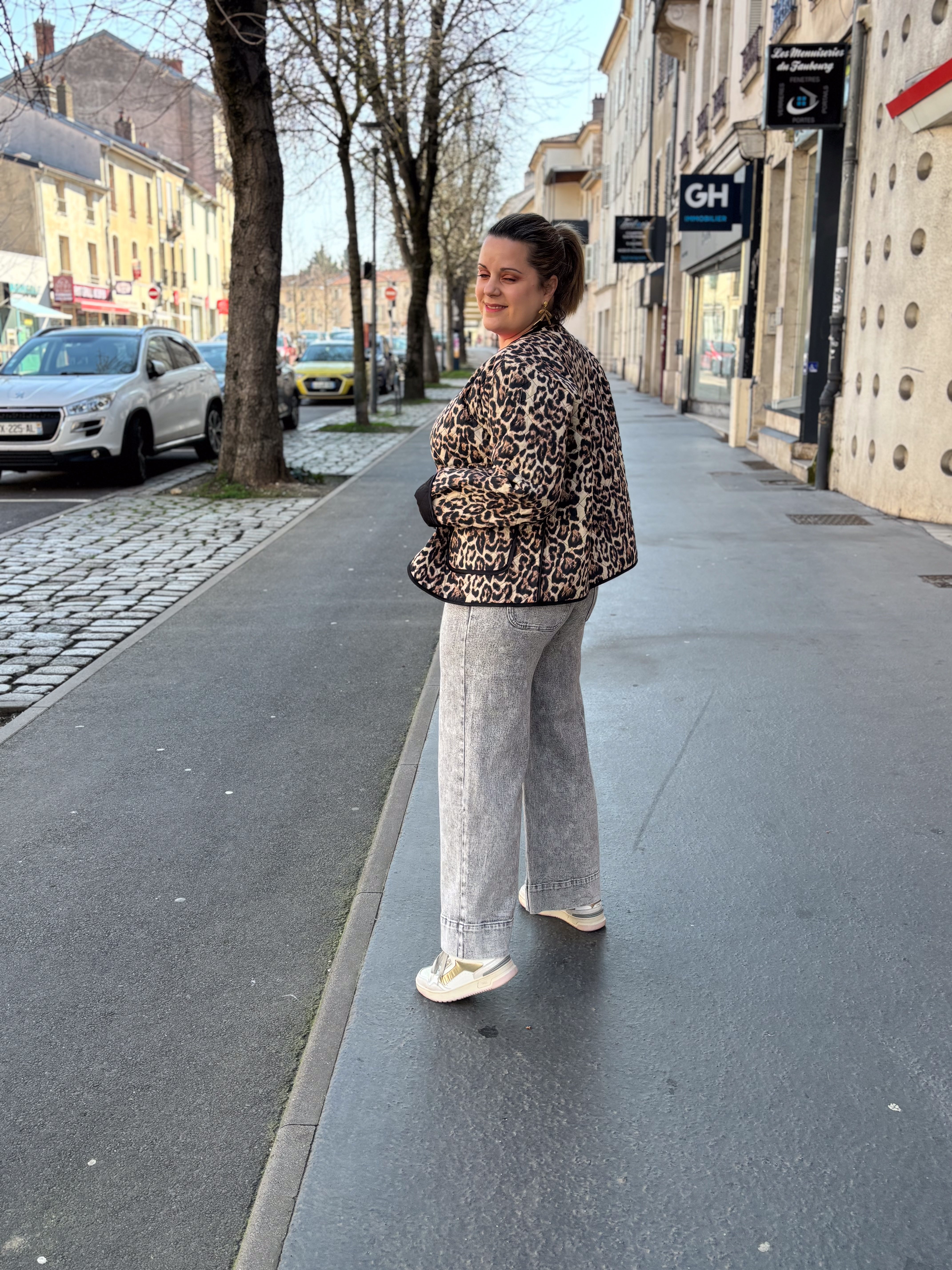 VESTE VALIA LEO