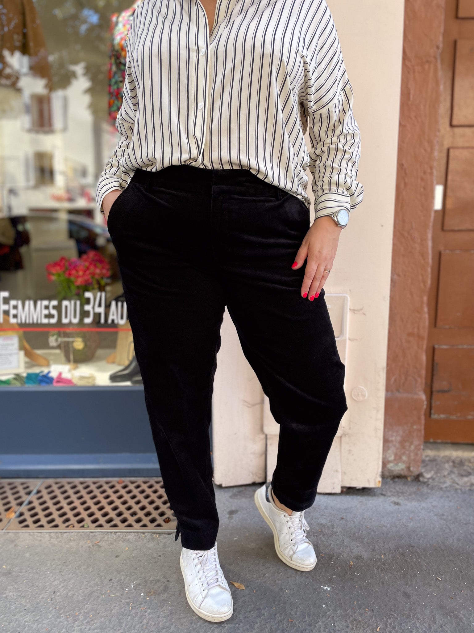 CHINO EN VELOURS LINA