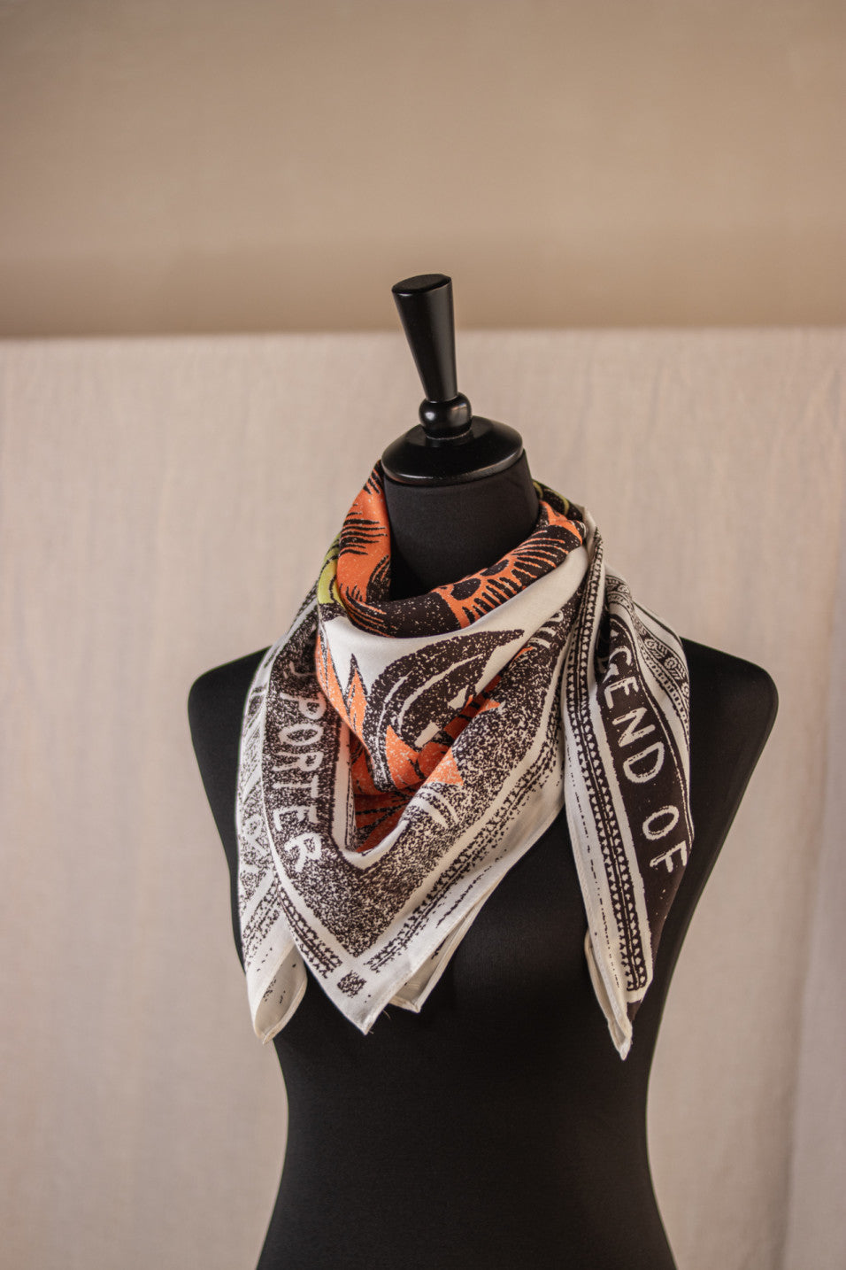 FOULARD FATHIA CARPE KOI