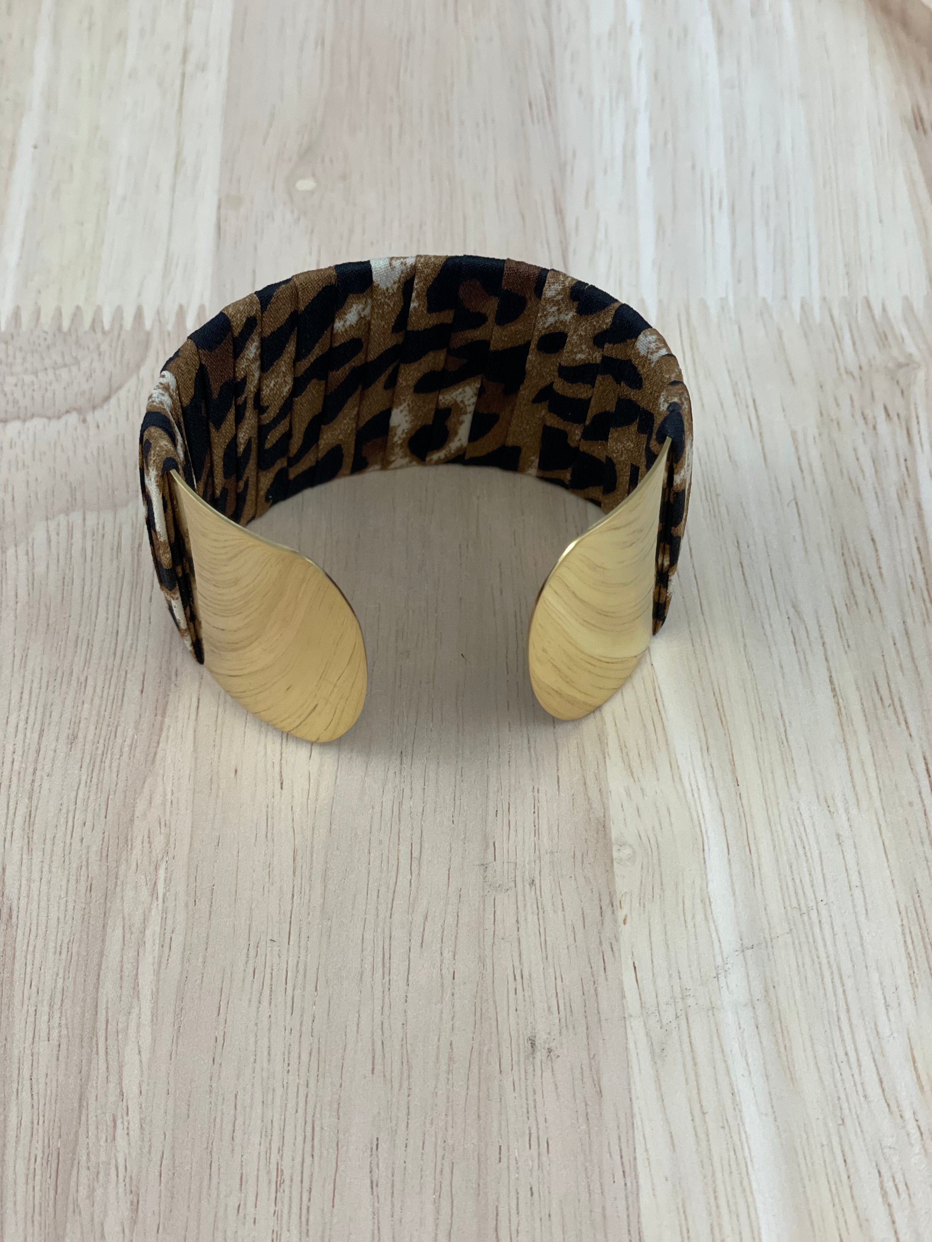 MANCHETTE LEO