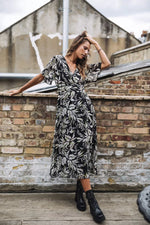 Charger l&#39;image dans la galerie, ROBE RAVENA WILDFLOWERS
