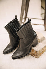 Charger l&#39;image dans la galerie, BOTTINES TERESA CRUST
