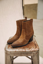 Charger l&#39;image dans la galerie, BOTTINES TERESA SUEDE
