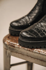 Charger l&#39;image dans la galerie, BOTTINES VERENA CROCO
